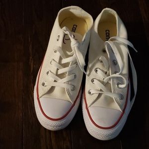 Excellent condition-Converse women's size 6